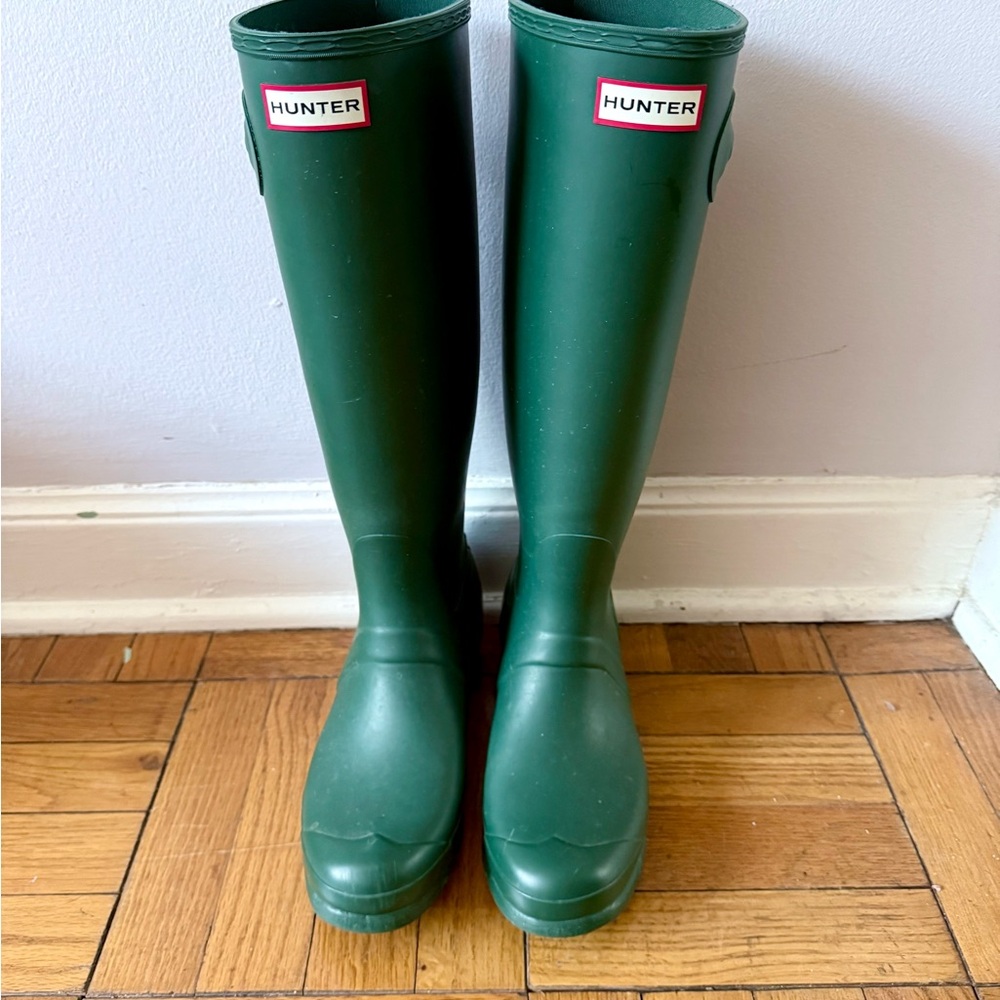 Hunter Green Winter Rain Boots with Matte Finish
